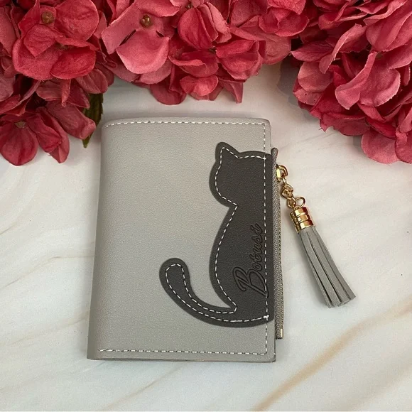 Vegan Leather Two Tone Gray Cat Wallet with Tassel - Picture 8 of 15